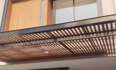 Dijual Rumah Mewah Under 3m di Setra Duta