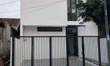 Dijual Rumah Minimalis Modern dekat LRT Harjamukti