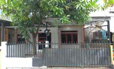 Rumah Dijual di Cisaranten