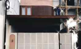 Rumah Minimalis Bersih di Mojoarum dekat Mulyorejo, MERR, Galaxy Mall