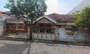 Rumah Hitung Tanah, Mojoklangru, dekat Unair, Dharmahusada, Row 2 mobil