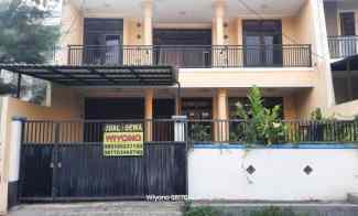 Rumah Surabaya Timur Jalan Mojoklanggru Kidul dekat Unair Kampus A B C