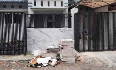 Rumah Daerah Mulyosari, sudah Renovasi Bagusss, Row 2 mobil