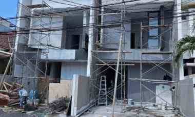Rumah Gress 2 Lantai Harga Under 2M Mulyosari dekat Pakuwon City