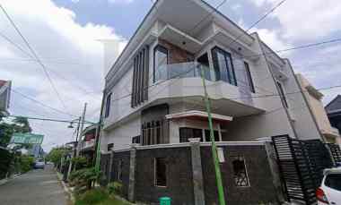 Rumah Baru Gress Desain Minimalis di Mulyosari Tengah, Surabaya Timur