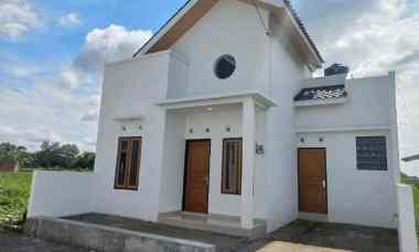 Dijual Rumah Murah dekat Solo Baru di Baki