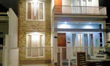 Dijual Cepat Rumah Villa 2 Lantai Siap Huni Lokasi Batu