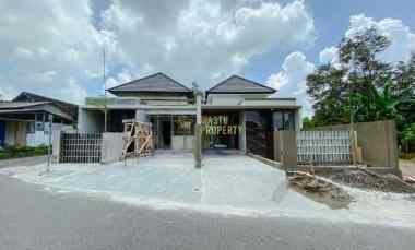 Rumah Siap Huni, 7 menit ke Kampus Uii Jogja di Ngaglik, Sleman