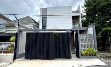 Dijual Rumah Mewah 2 lantai Siap Huni Free Furnished di Ngaglik, Sleman