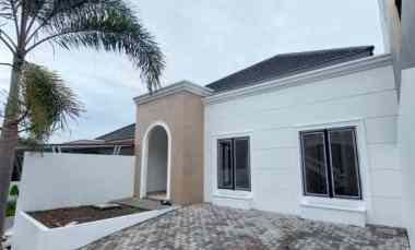 Rumah Mewah Satu Oantai Lingkungan Cluster di Ngaliyan Smg