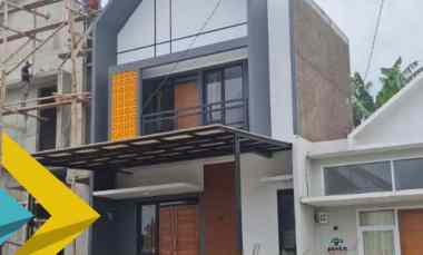 Rumah dekat Pintu Tol Padalarang di Ngamprah Bandung Barat