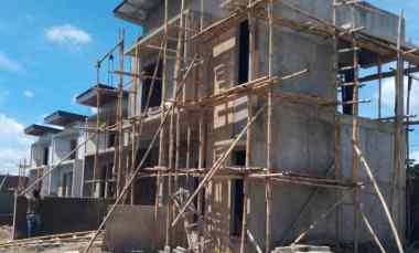 Rumah Dijual Jogja Ngaglik dekat Kampus Uii 2 Lantai 4 Kamar