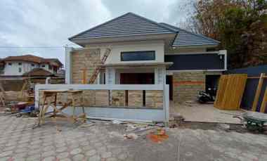 Rumah Modern Siap Huni di Ngemplak dekat dekat Blue Lagoon Sleman