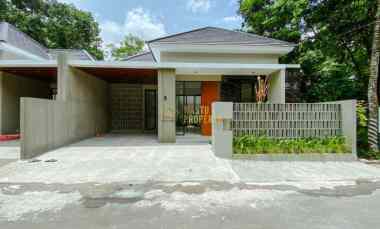 Rumah Modern Siap Huni di Ngemplak, dekat Pasar Jangkang