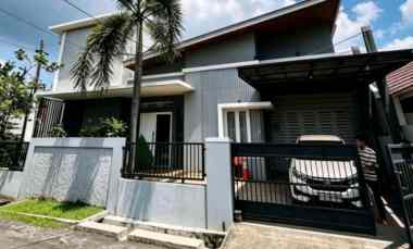 dijual rumah ngesrep