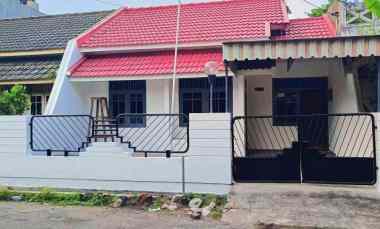 Rumah Nginden, Semolowaru, Manyar, Siap Huni, No Bocor, No Rayap