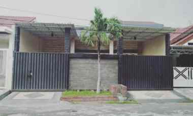 Rumah Nginden Minimalis Row Lebar dekat Semolowaru, Rungkut, MERR