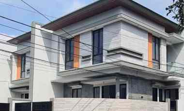 Rumah Nginden Intan, Unit B, Hook, One Gate, Lebar 9, dekat Semolowaru