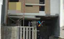 Dijual Rumah 2 Lantai Nginden Intan Barat Lokasi Tengah Kota