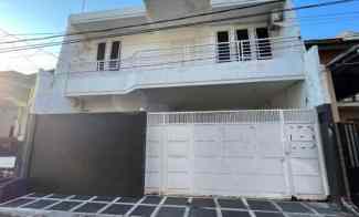 Turun Harga Ambyar Dijual Rumah 2 Lantai di Perum Nginden Intan