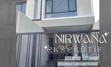 Rumah Nirwana Depan Taman dekat Merr Surabaya Row Jalan 3 Mobil