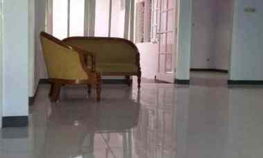 dijual rumah nirwana eksekutif