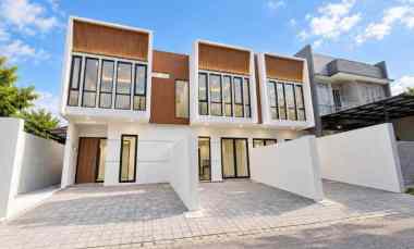 dijual rumah nirwana eksekutif