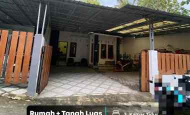 Rumah Cantik Adem Tenang dalam Ringroad, dekat Kota Jogja