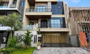 dijual rumah north emerald mansion