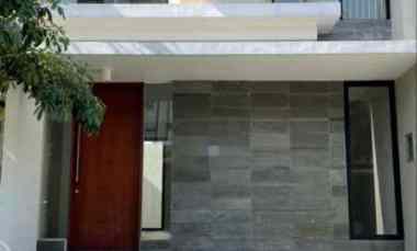 dijual rumah northwest lake citraland
