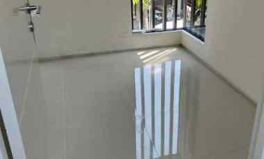 Rumah 2Lt Nortwest Lake, Citraland Surabaya, Masih Gress, Belum Dihuni