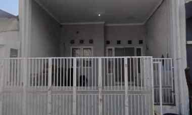 Dijual Rumah Nyaman Daerah Puri Harapan Bekasi C0646