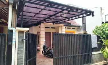 dijual rumah nyaman harga bersahabat siap huni ciledug