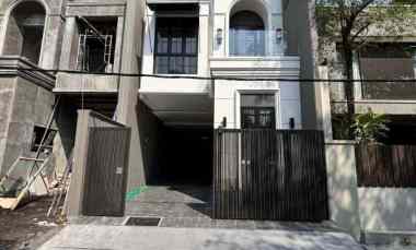 Rumah Dijual di Manyar Indah