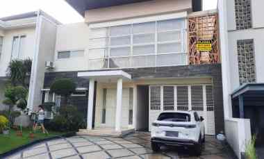 Rumah Palm Beach Pakuwon City Surabaya Semi Furnished Siap Huni