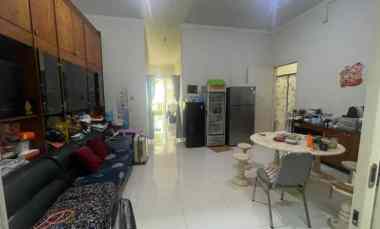 Rumah Pakuwon City, Terawat Ex Dokter, Ploso, Kenjeran,San Antonio