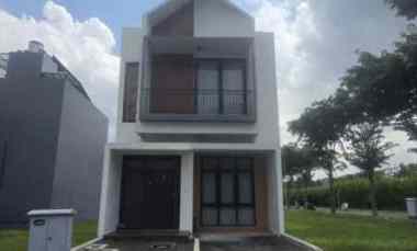 dijual rumah pakuwon city