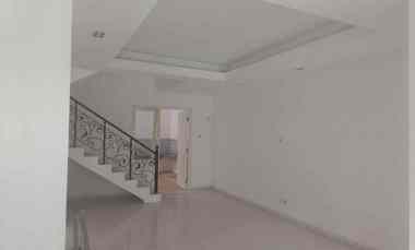 Turun 500 juta Buyer Only, Rumah 2 Lantai Pakuwon City Surabaya Siap Huni