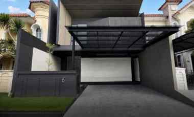dijual rumah pakuwon city