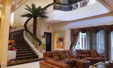 Rumah Full Furnished Lantai Marmer Pakuwon Indah Villa Bukit Regency 1