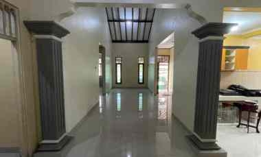 Dijual Rumah Lokasi Strategis dalam Perumahan Mampang Pancoran Mas