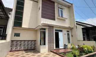 Rumah Second 2 Lantai di Pandanwangi Blimbing Kota Malang