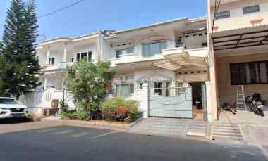 Rumah Mewah di Komplek Paradise Timur Raya Jakarta Utara