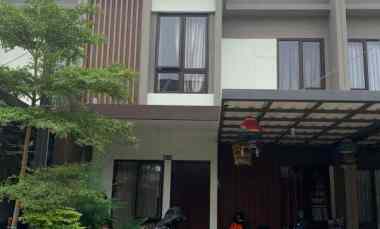 Siap Huni Rumah 2 Lantai Mewah di Cluster Kota Sutera, 25 menit ke Pi