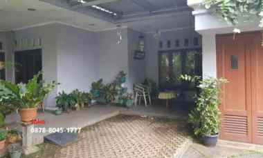 Harga Bawah Pasaran..rumah Bagus dalam Komplek Pasar, Jaksel