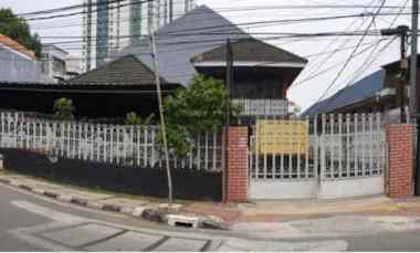 Jual Rumah Luas dengan Paviliun di Salemba, Paseban, Senen, Jakarta