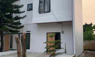 Rumah hanya 4 menit ke Stasiun Cilebut di Pasir Jambu Sukaraja Bogor