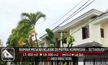 Rumah Asri di Komplek Menteri Patra Kuningan, Setiabudi, Jaksel