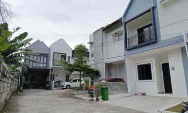 Rumah di Pondok Cabe dekat Toll Pamulang, MRT Lebak Bulus, Cinere