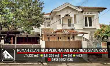 Rumah di Komplek Bapennas di jl. Siaga Raya, Pejaten Barat